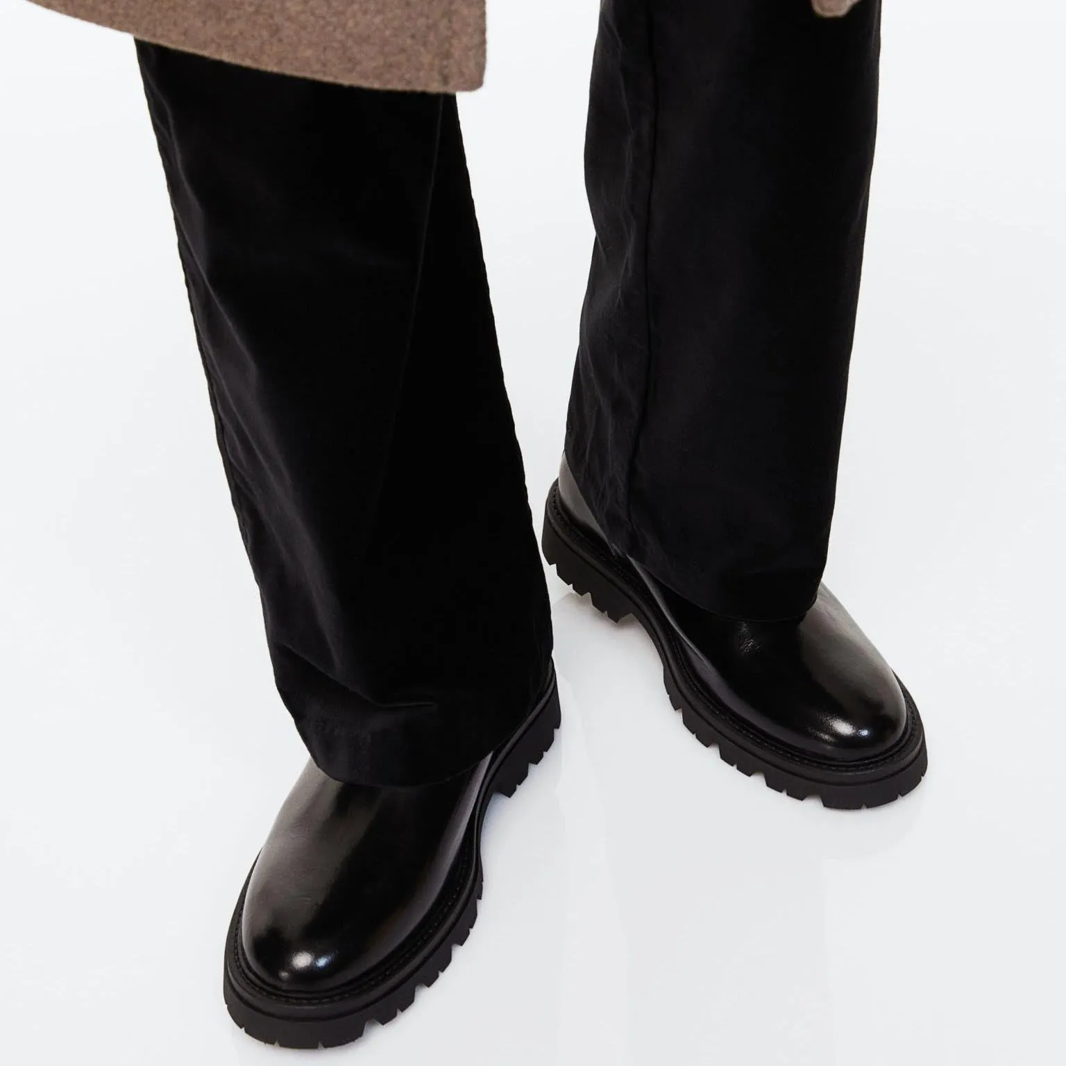 H&M Leather Chelsea boots, black
